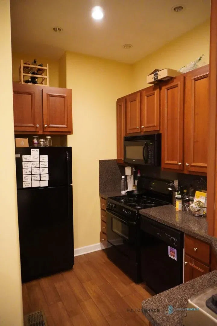 1483 North Bosworth Avenue