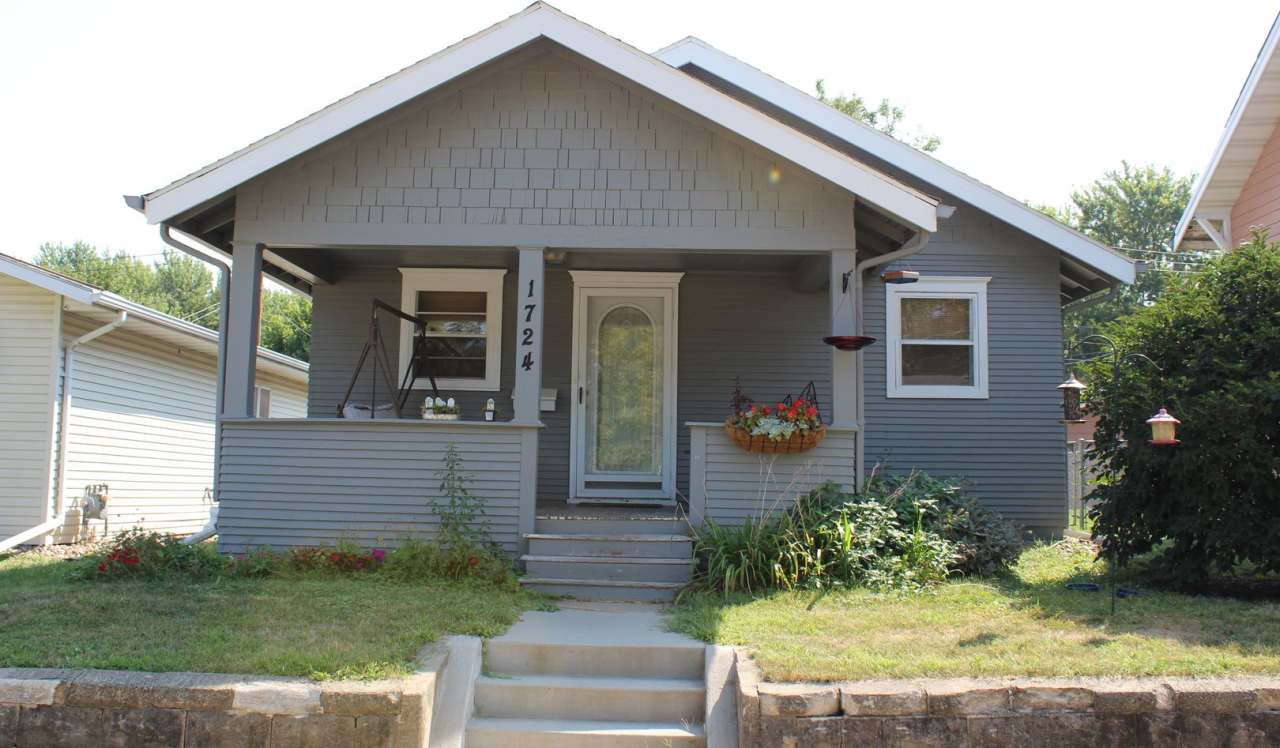 Sunny Home Awaits You