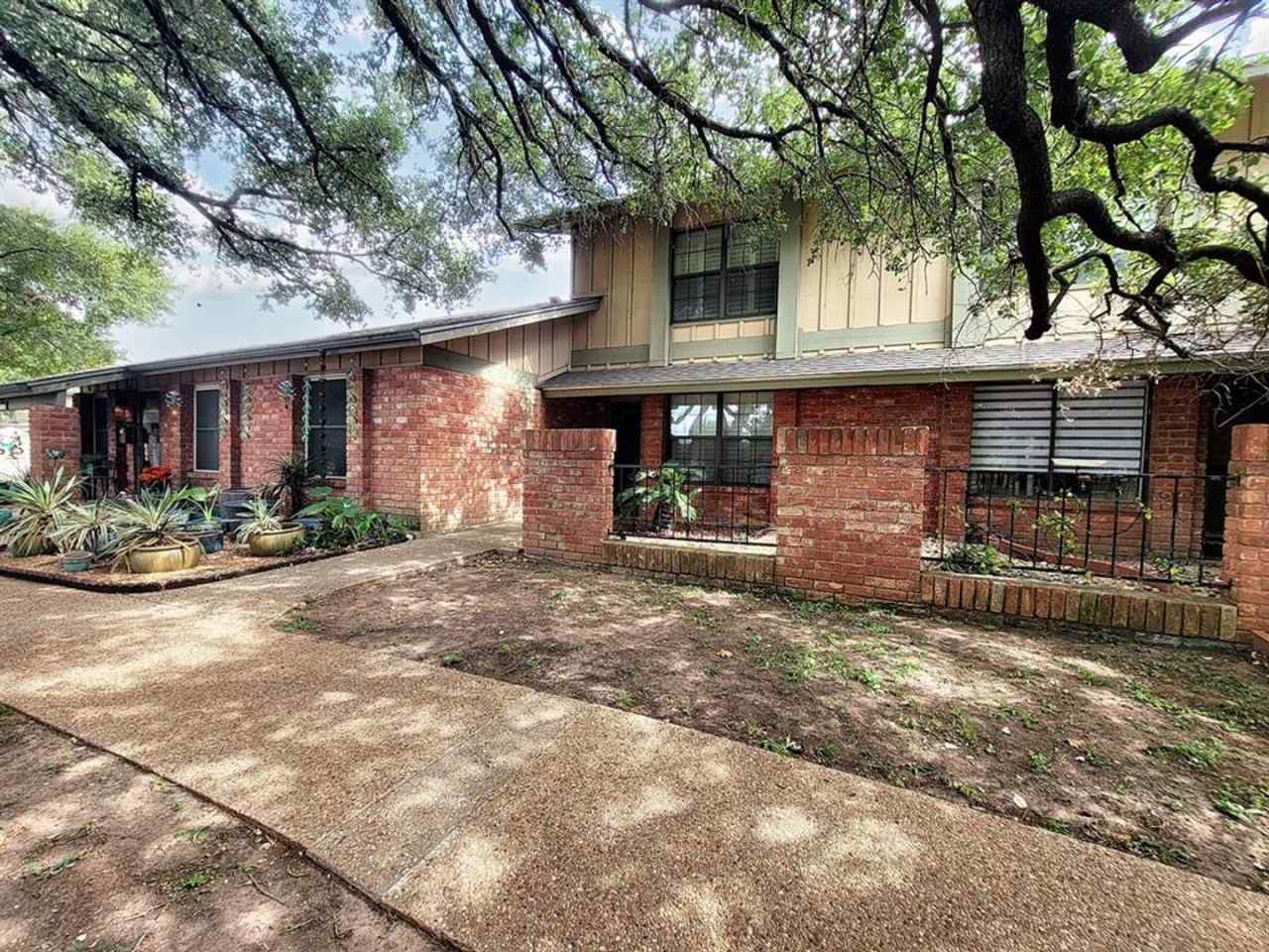 Updated 3BR Townhome in Prime North Austin Location!
