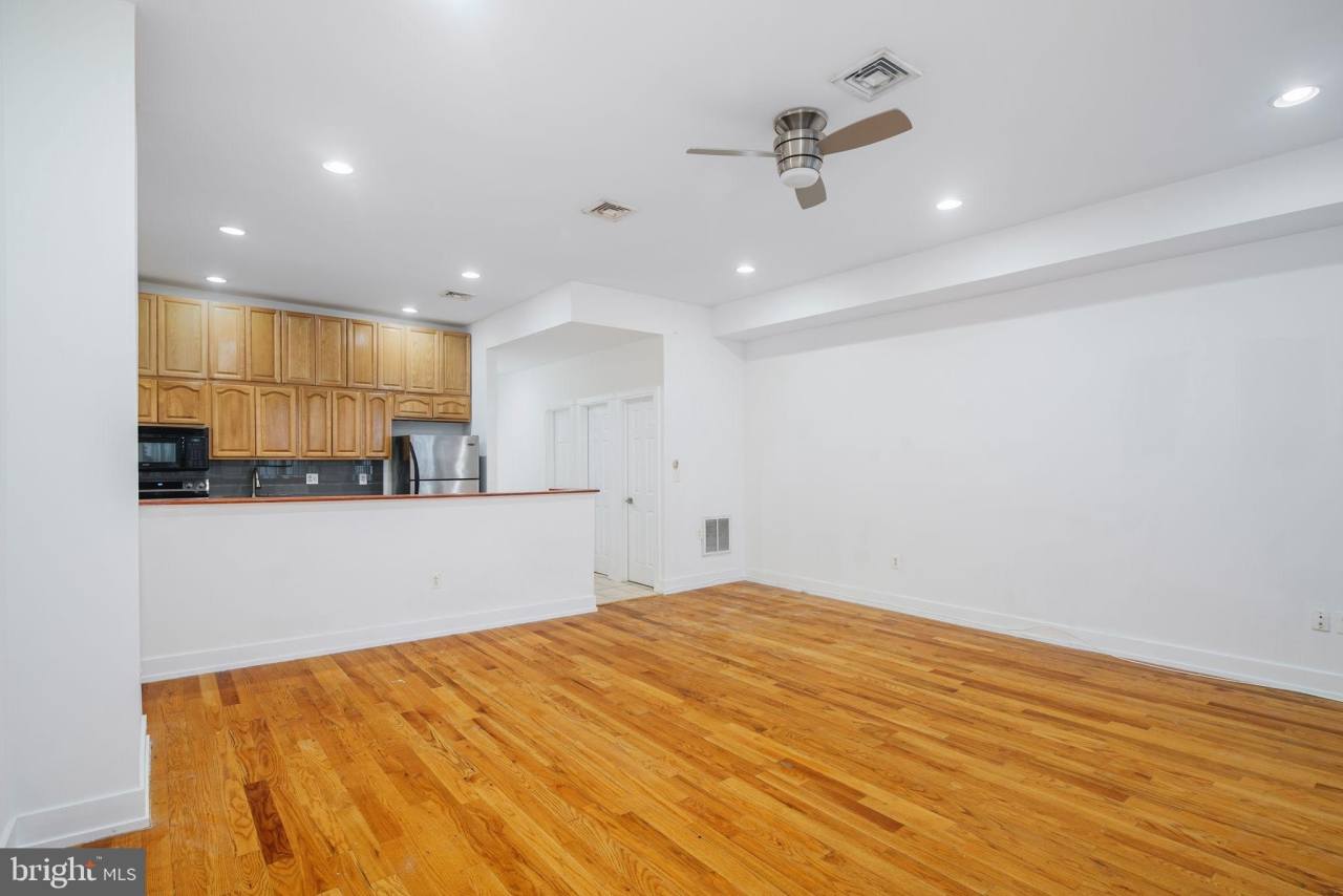2218 FRANKFORD AVENUE