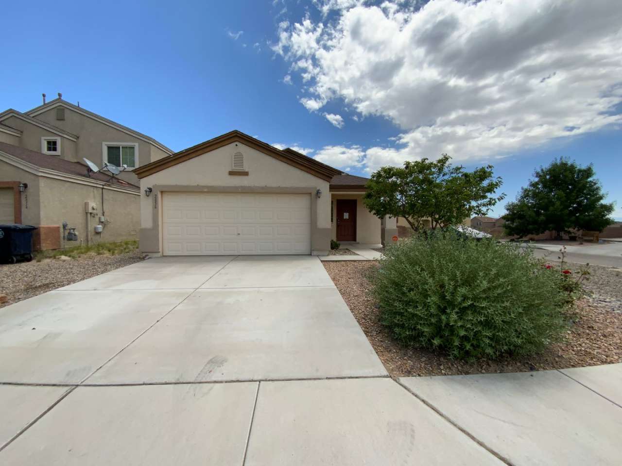3 Bedroom Single Story Home Available Near 98th St  Dennis Chavez SW!