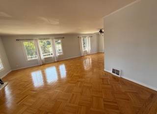 1600 Valley View Ave