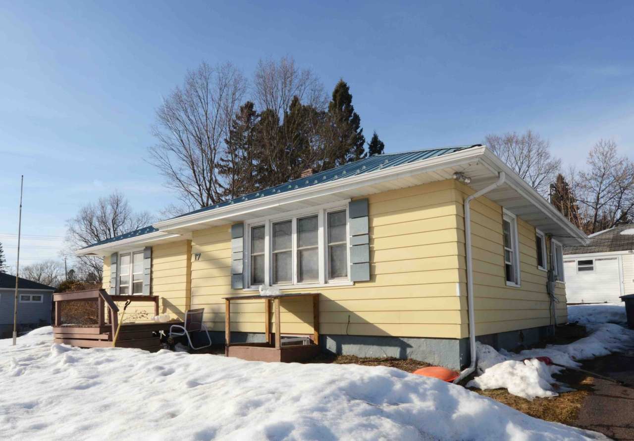 AVAILABLE JUNE - 5 Bed/2 Bath Home Close To Campus!