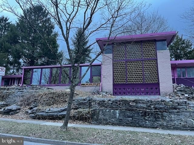 201B W PROSPECT AVENUE