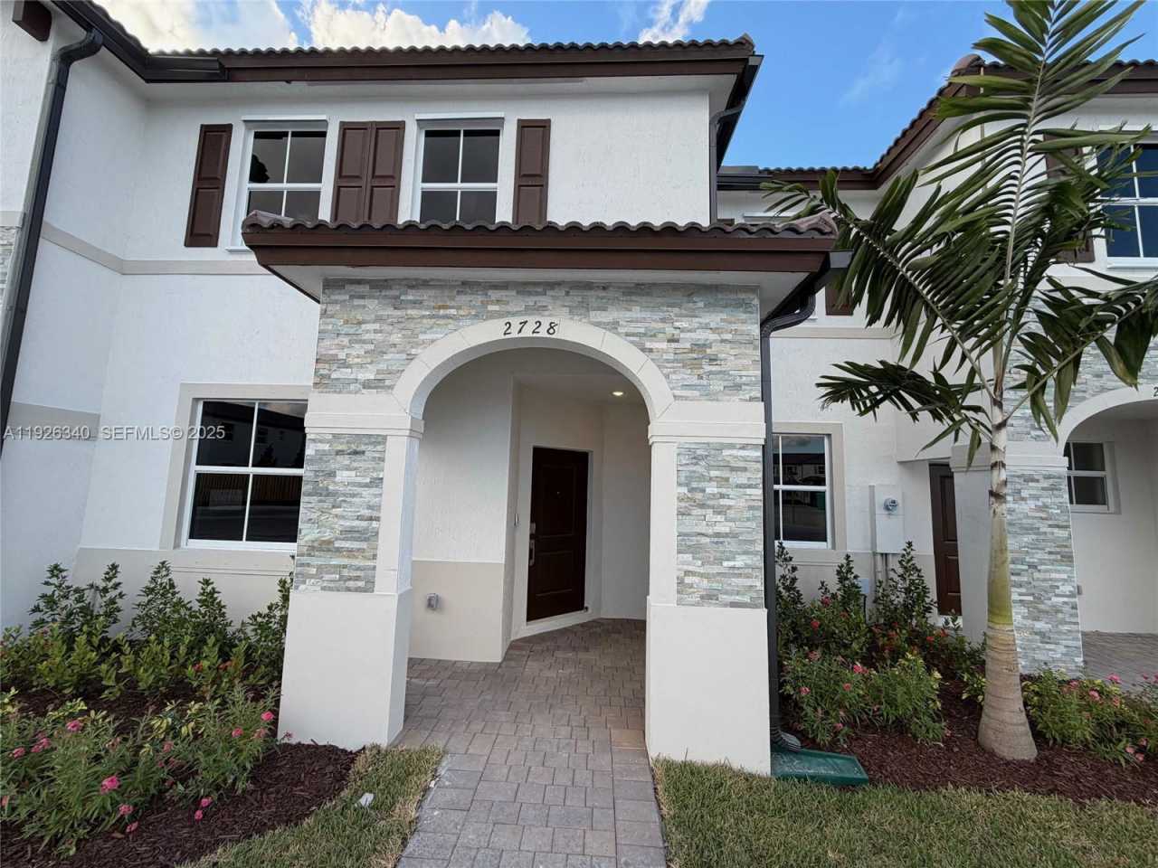 2728 Southeast 26th Avenue