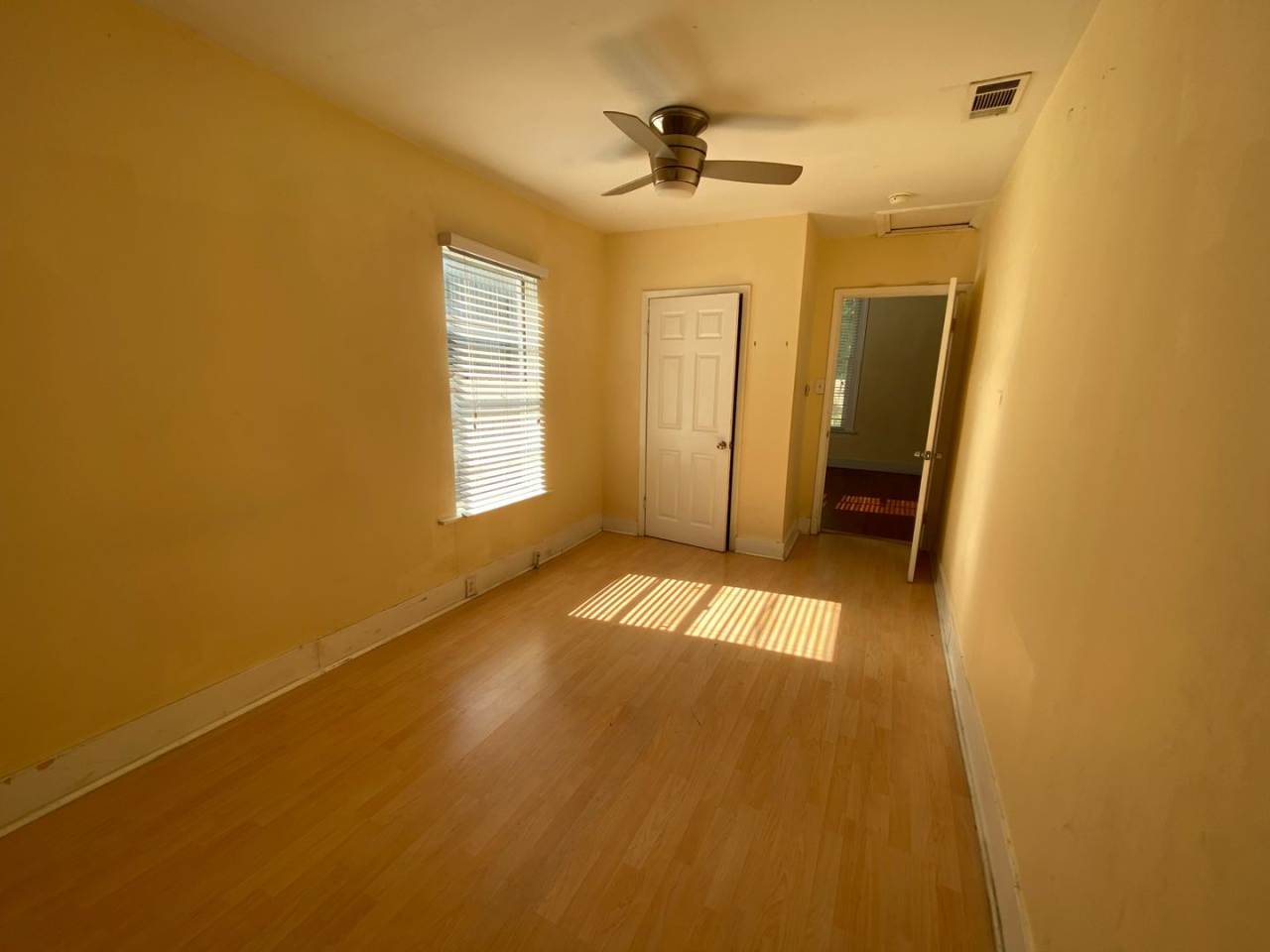 Charming  Updated 3 BR / 2 BA House Downtown  Walking Distance to the University of TX / Wood Floors