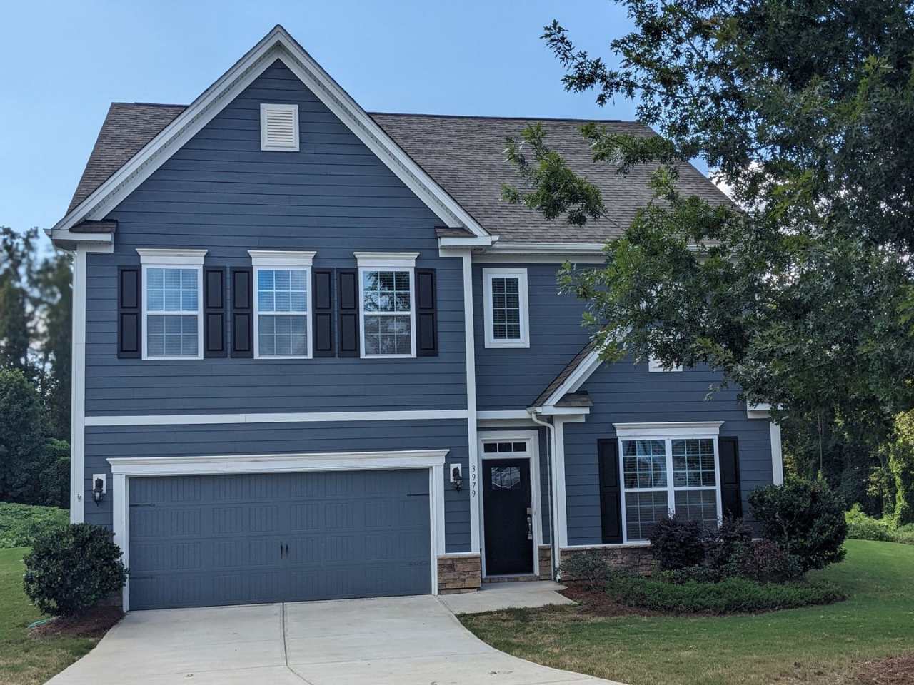 Sherrills Ford in Cul-de-Sac