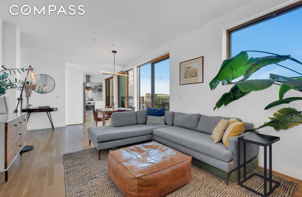 267 Evergreen Avenue