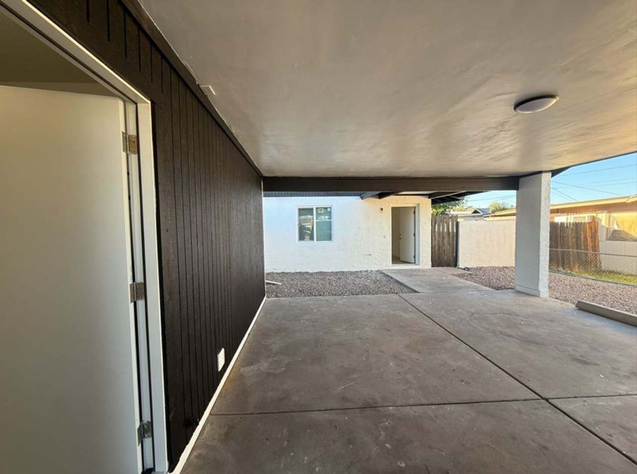 Scottsdale/Tempe Beautifully Remodeled 3 bed 2 bath with Yard!