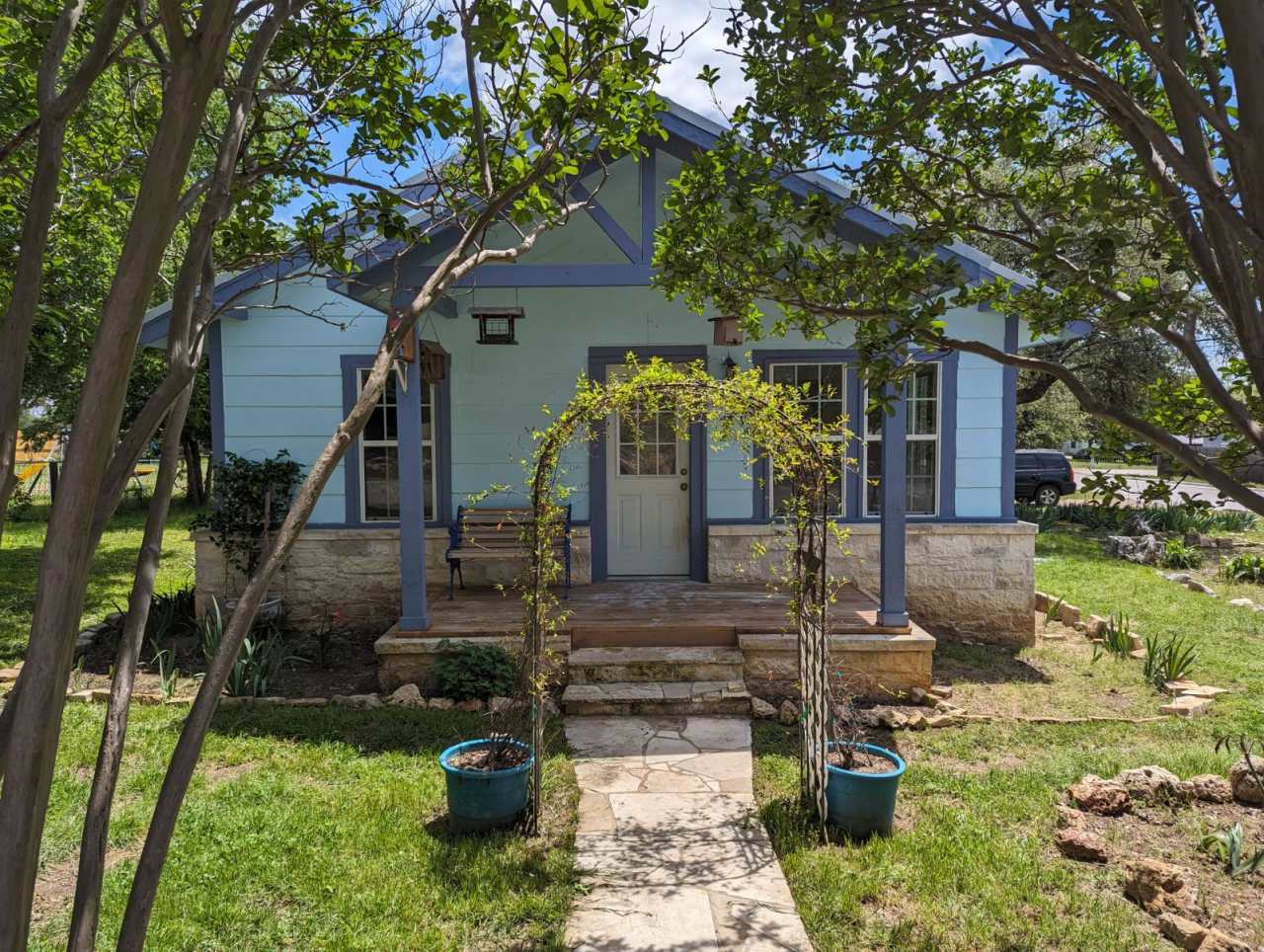 401 East Brier Street