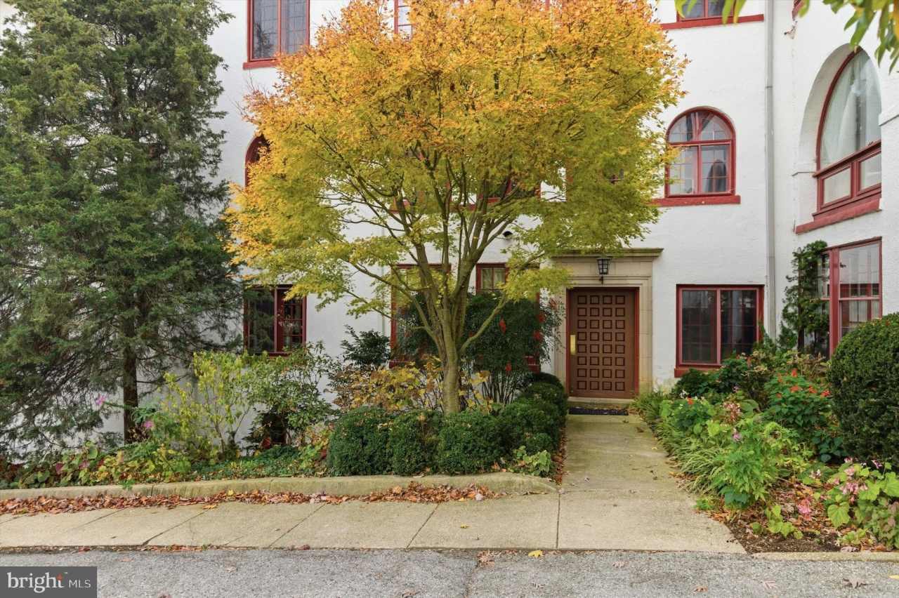 230 STONY RUN Lane unit: 4F