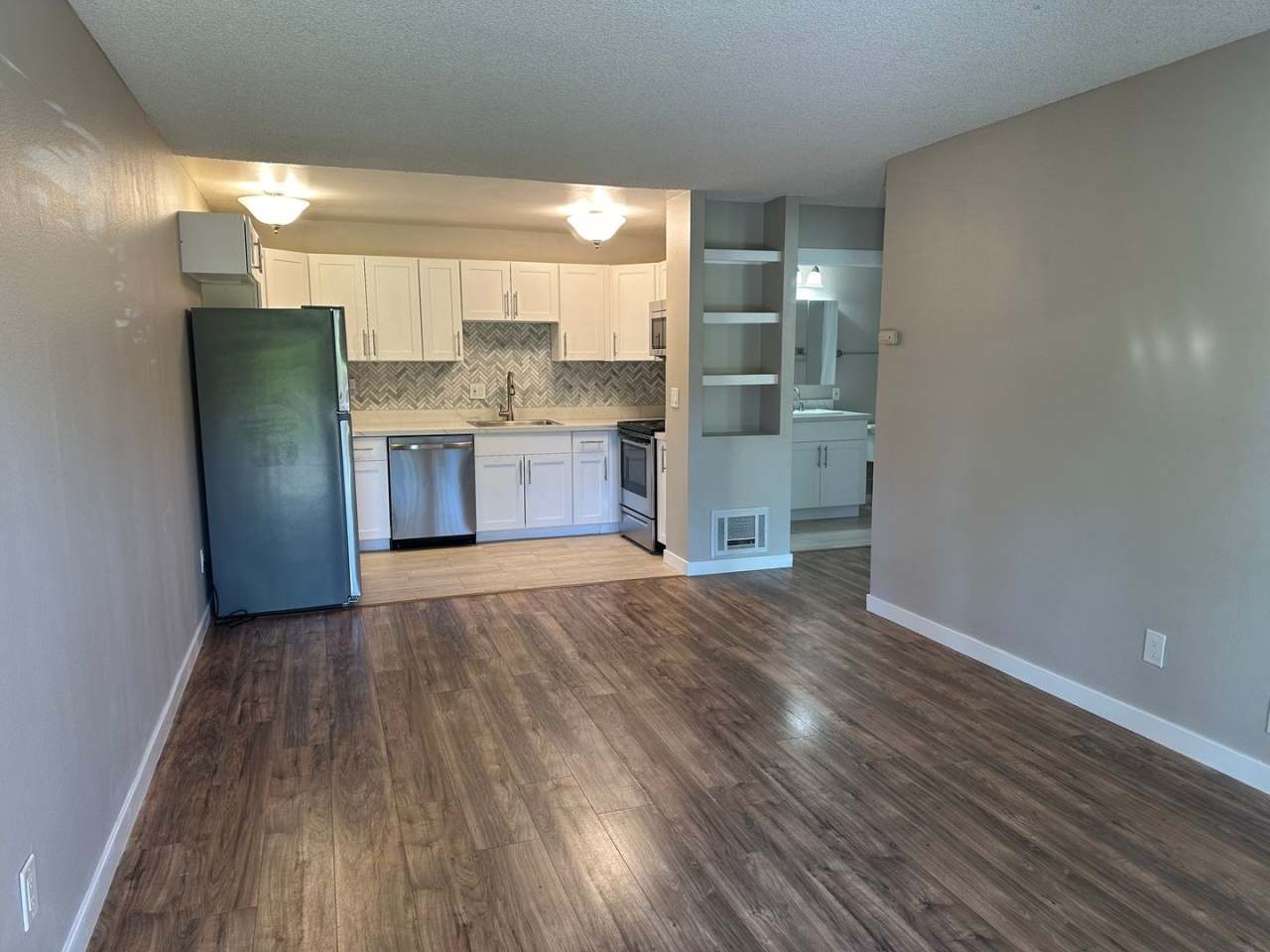 Newly Renovated 1 Bed / 1 Bath Condo for Rent in Mission Valley!
