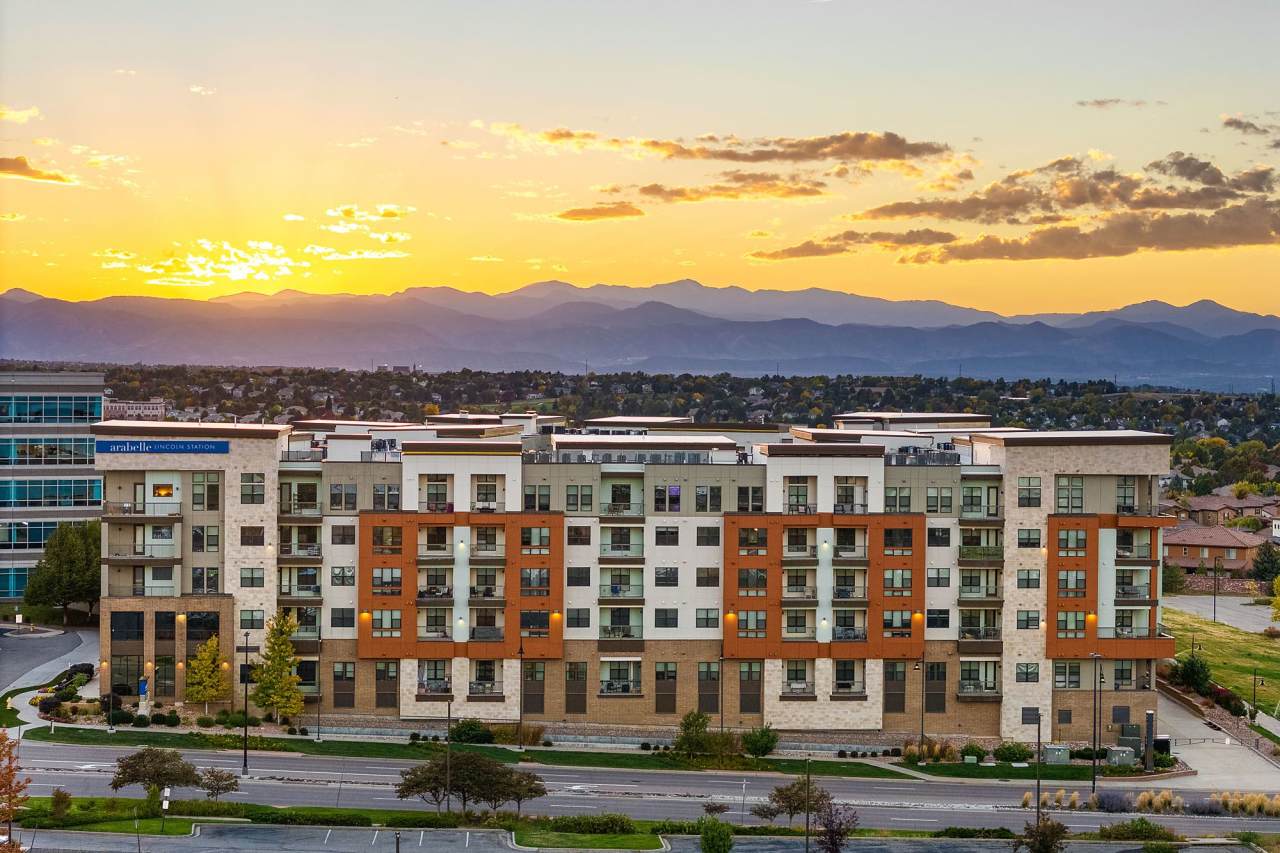 Arabelle Lincoln Station