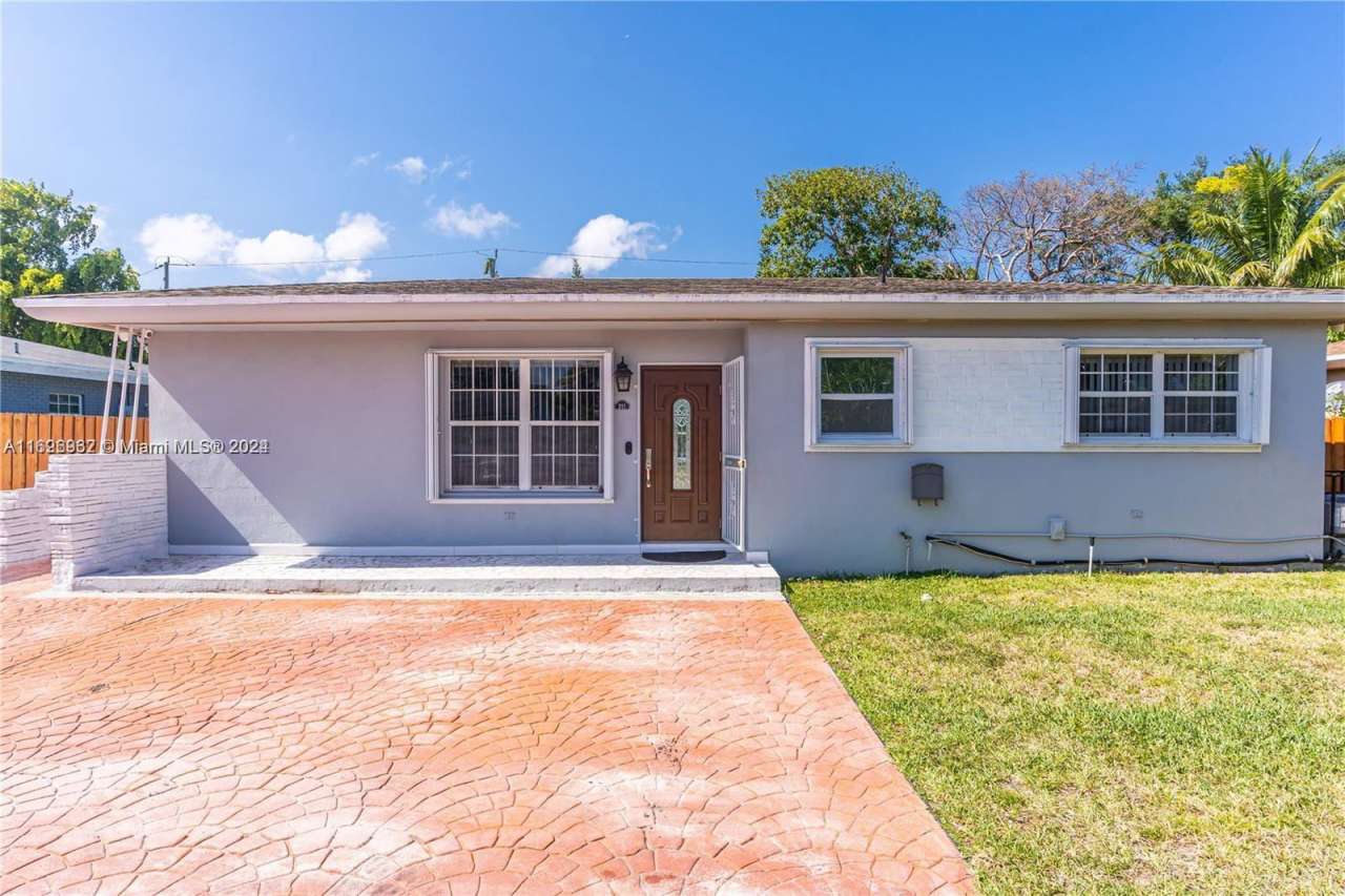 211 Northeast 174th Street