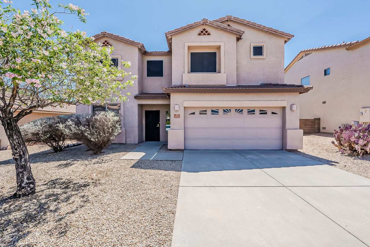 Housing Vouchers Accepted! 4 Bed / 3.5 Bath with 3-Car Garage