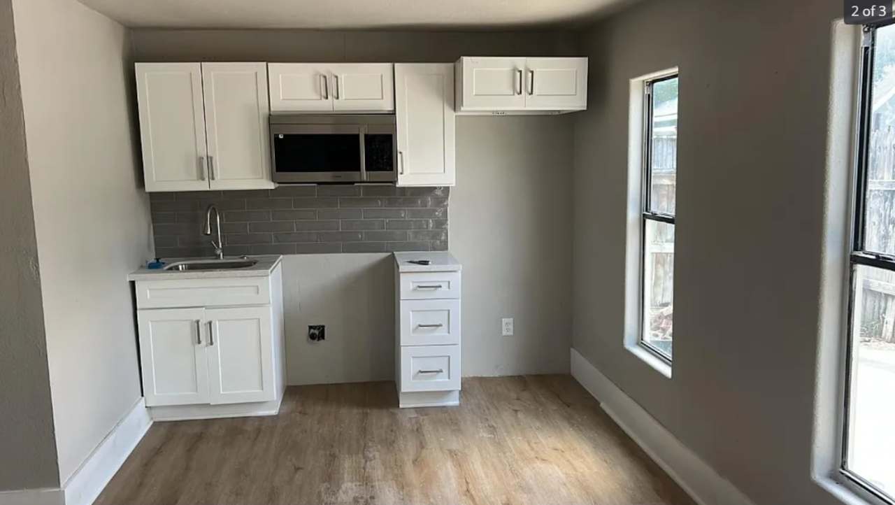 House For Rent - 1738 Lee Hall St Unit B, San Antonio, TX 78201