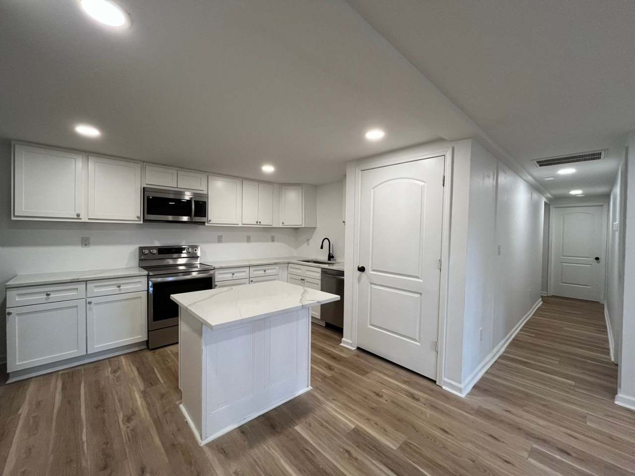 Modern 2BD*, 2BA with 3rd Bonus Room Near Downtown Durham with Assigned Off-Street Parking and Backyard