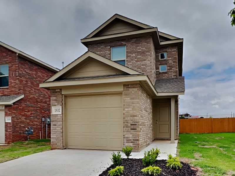 1832 Wolford Way