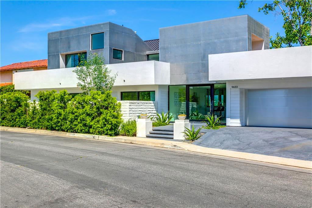 9653 Highridge Drive