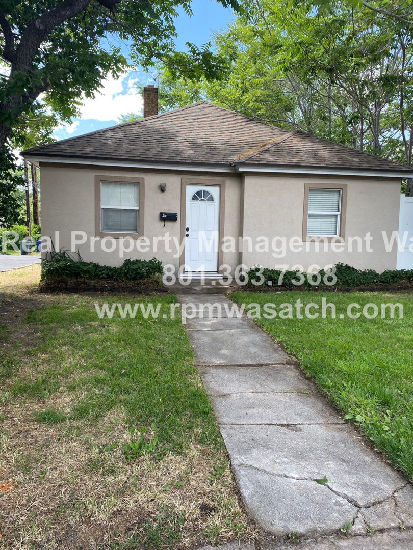 4 Bedroom 1.5 bathroom single family home