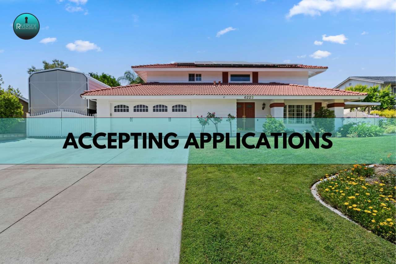 Gorgeous Canyon Crest pool home with RV storage!