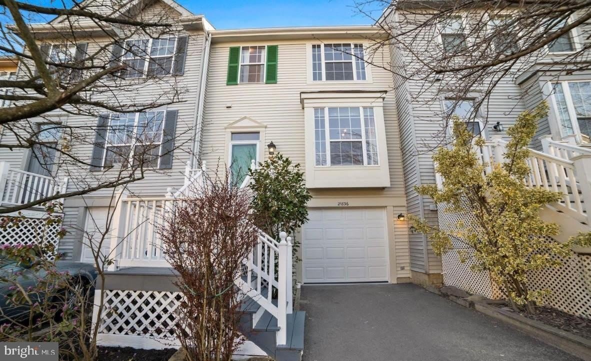 21836 GOLDSTONE Terrace