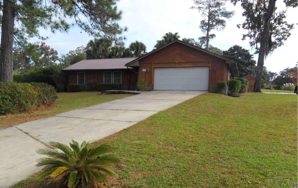 1161 SW LAKE MONTGOMERY AVE