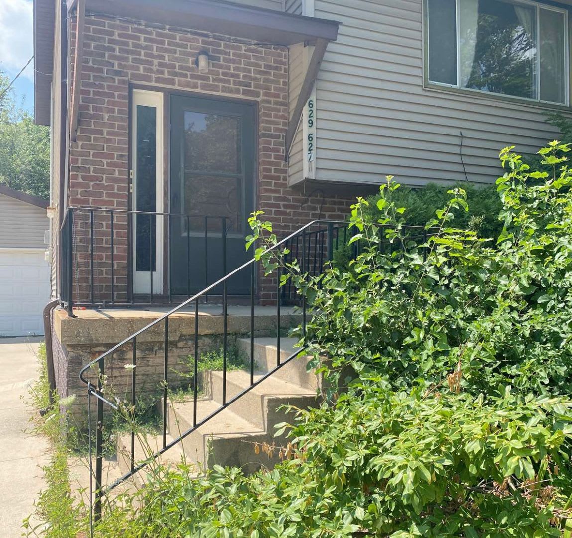 $1,275 | 2 Bedroom, 1 Bathroom Duplex | NO PETS | Available for August 1st, 2026 Move In!