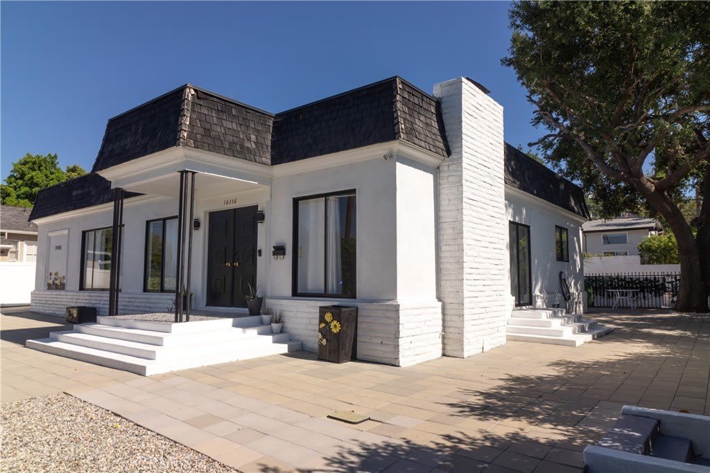 14356 Greenleaf Street