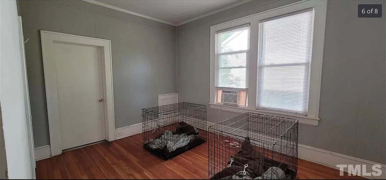 Room in 2 Bedroom Home at Holloway St