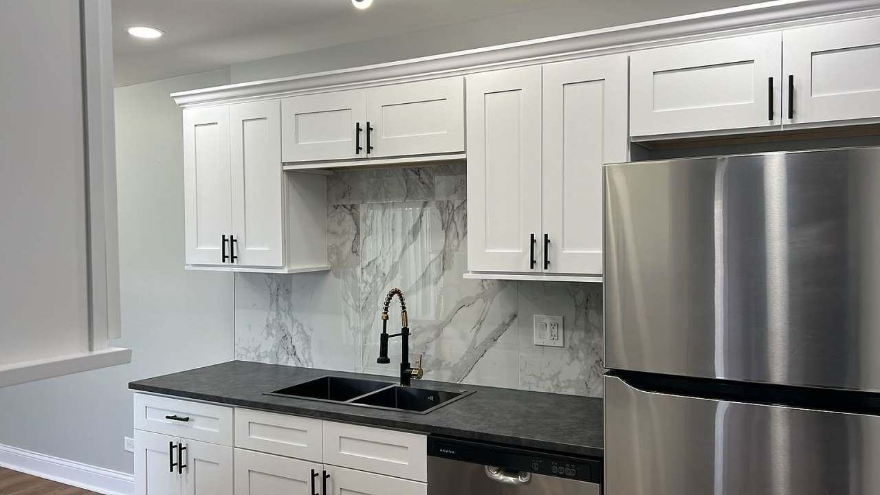 1710 Queensbury Circle