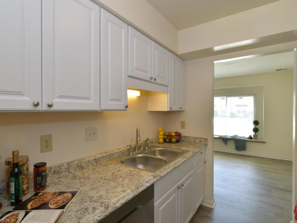 HILLTOP AREA FOR RENT!