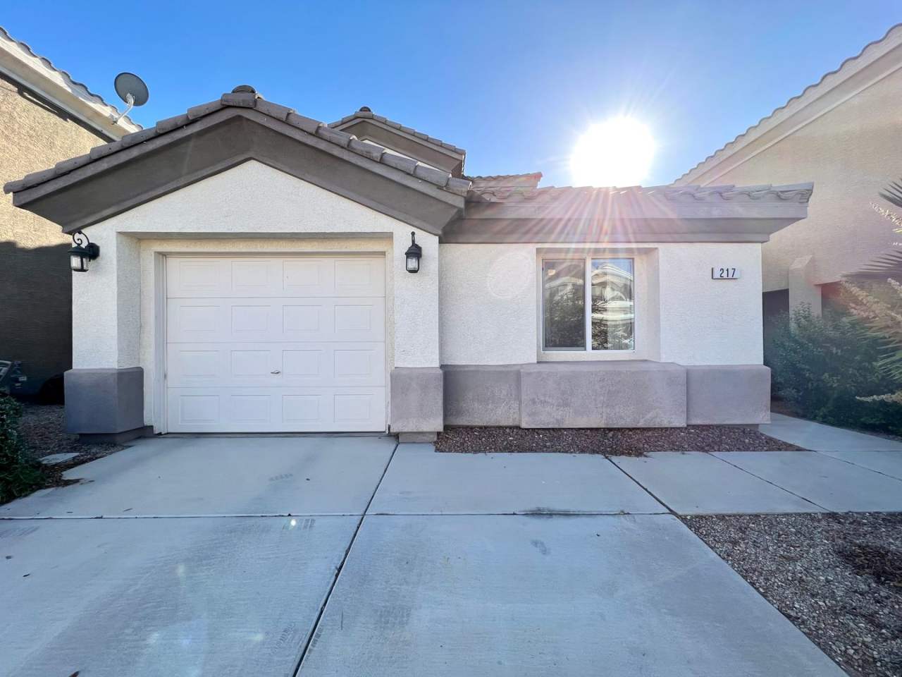 COMING SOON! 3BD/3BD UPDATED HOME IN RHODES RANCH!