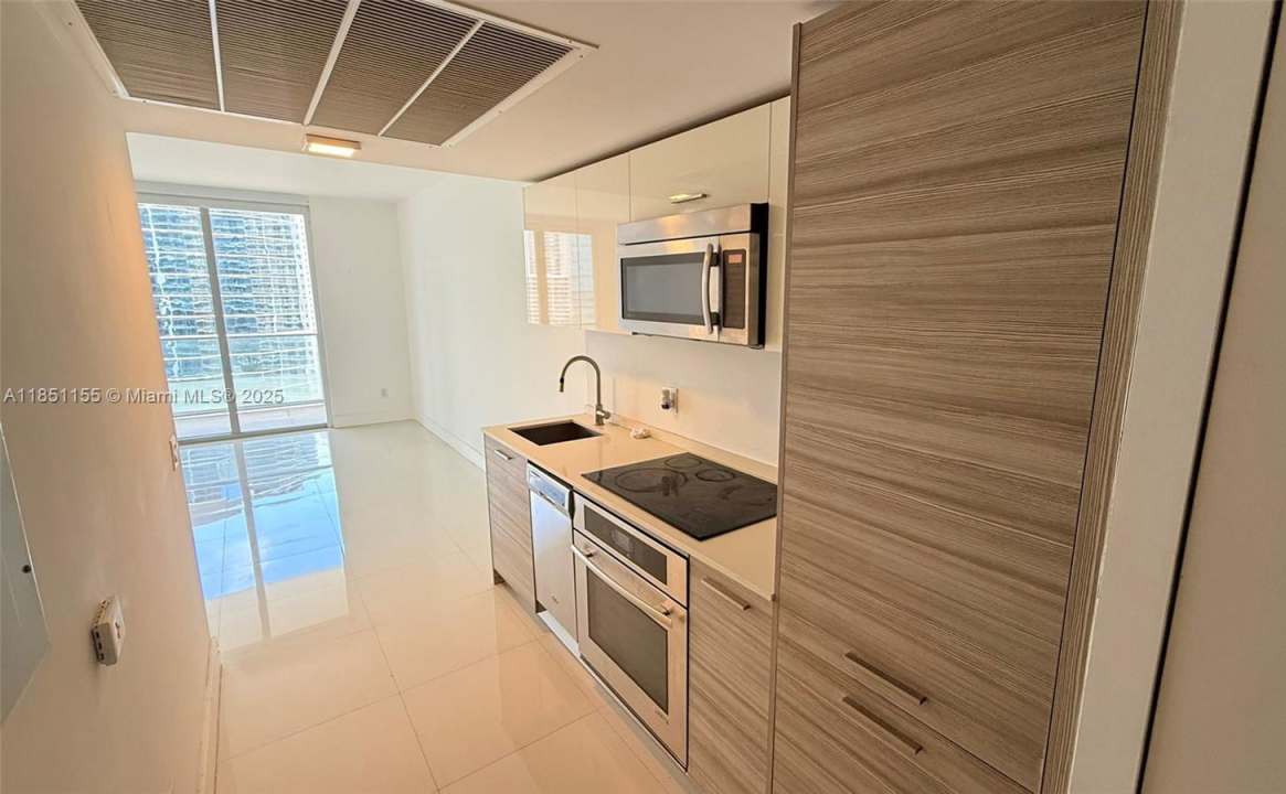 1300 Brickell Avenue