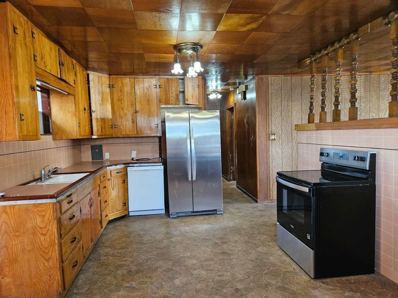 315, 316 & 317 S Vincent Court