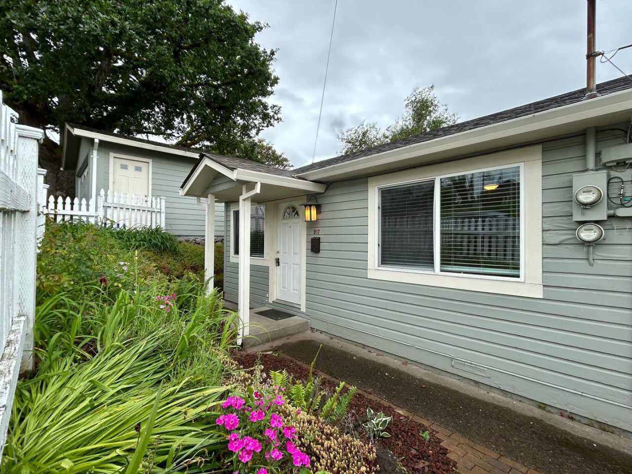 Tranquil 1 Bed, 1 Bath House!