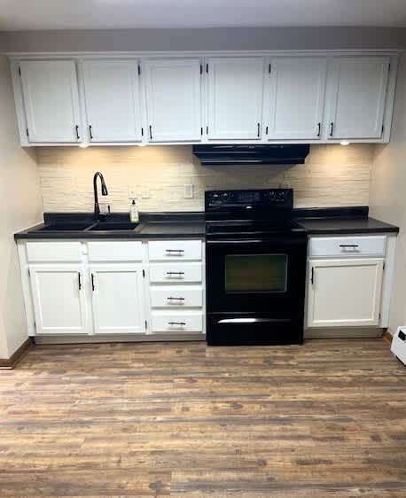 9901 Runnymeade Lane