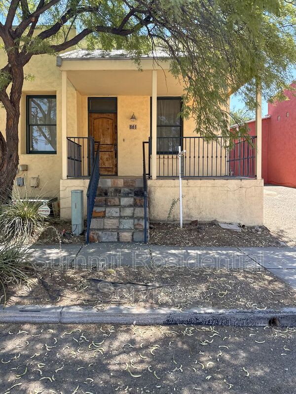 861 S Osborne Avenue