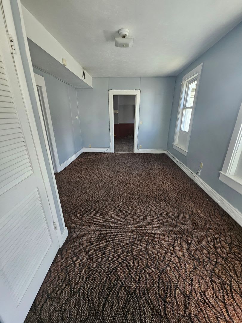 Lower 2 bedroom unit