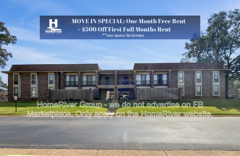 1858 POPLAR WOODS CIR W