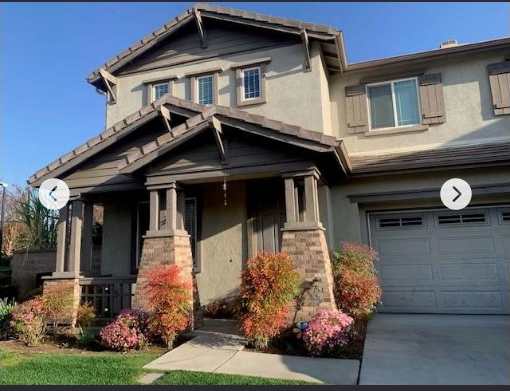 2568 South Rochelle Avenue