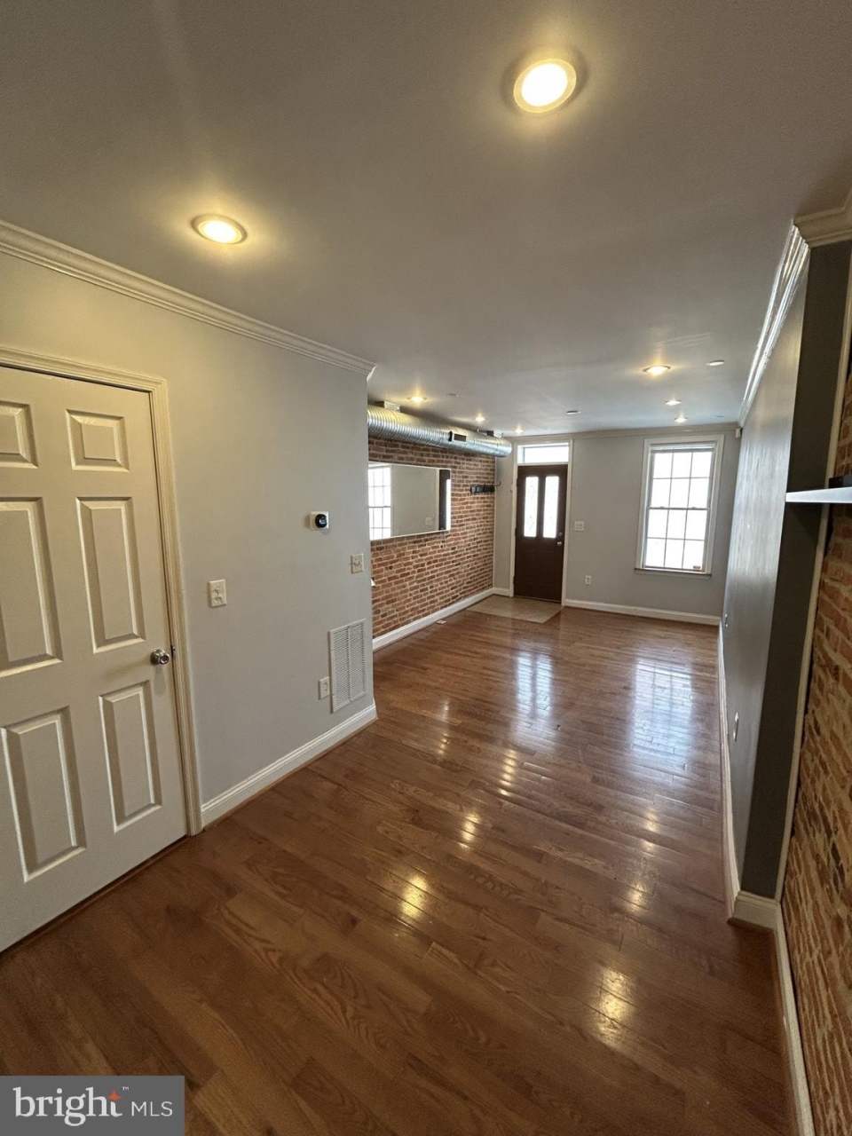 113 BRADFORD Street N