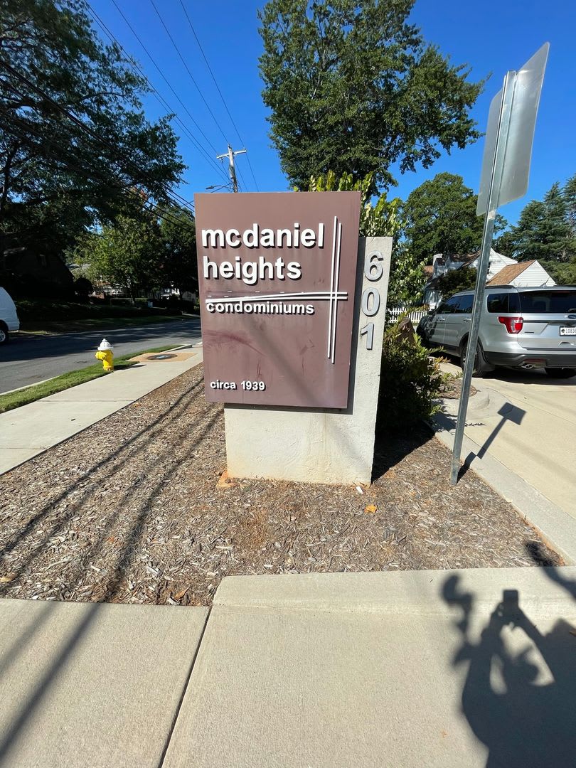 1 Bedroom 1 Bath Condo at McDaniel Heights in the Heart of Historical Downtown Greenville !!!