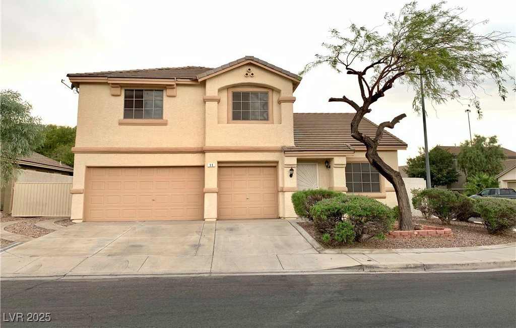 11 Hatten Bay Street