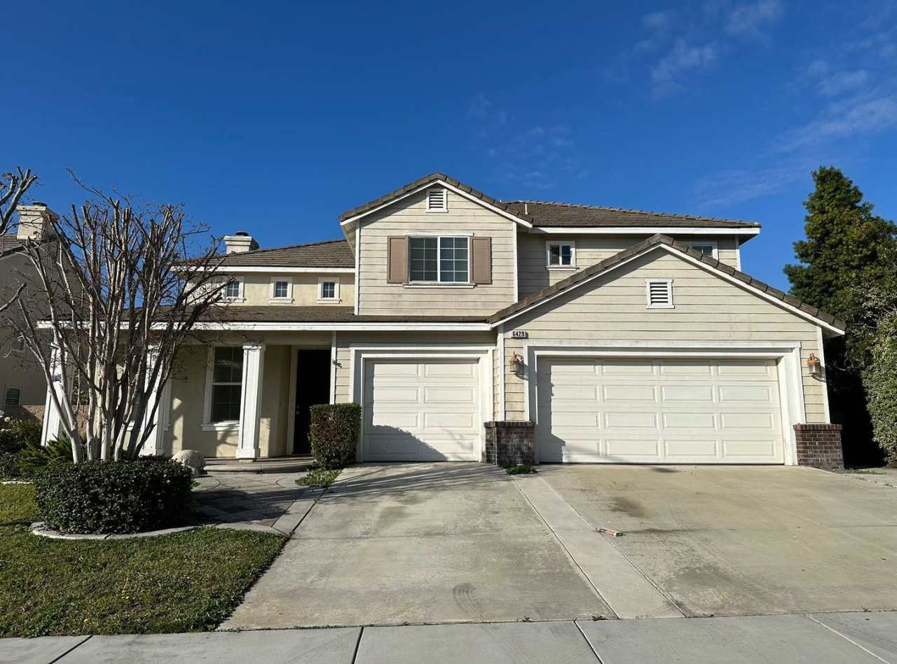 6-bedroom home for leasing in Eastvale.