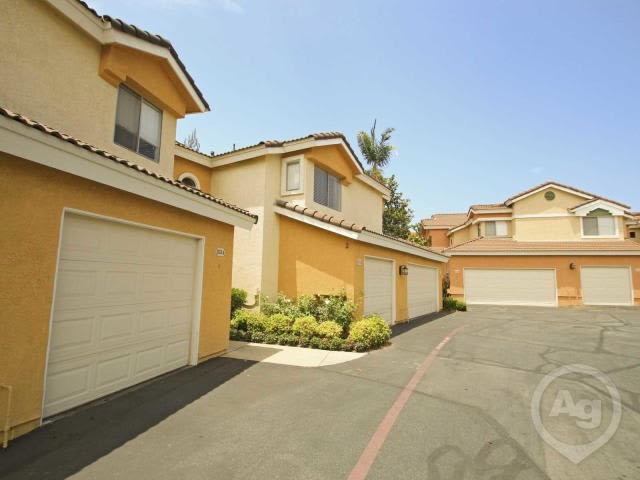 Country Club Villas & Terrace