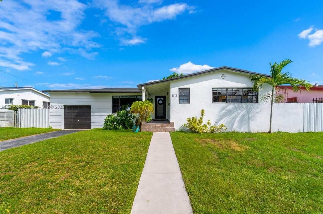 1815 SW 85th Ct