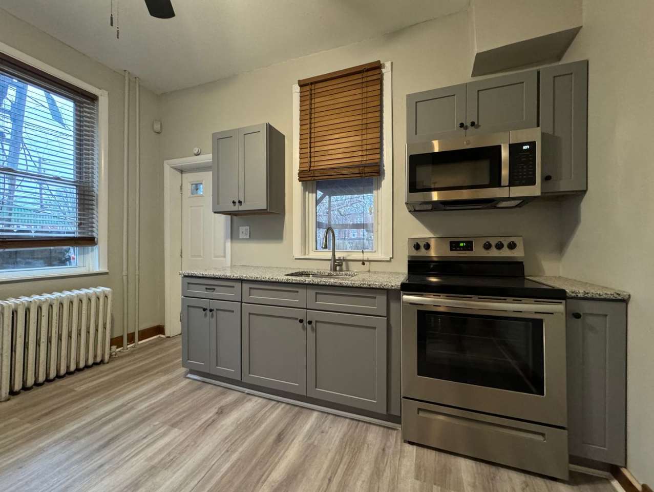 5 Bedroom 1.5 Bath in Harrisburg!