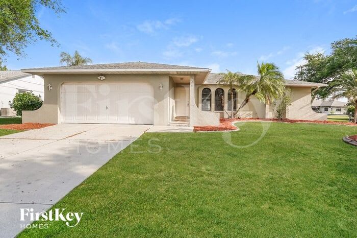 2215 Northeast 3rd Terrace