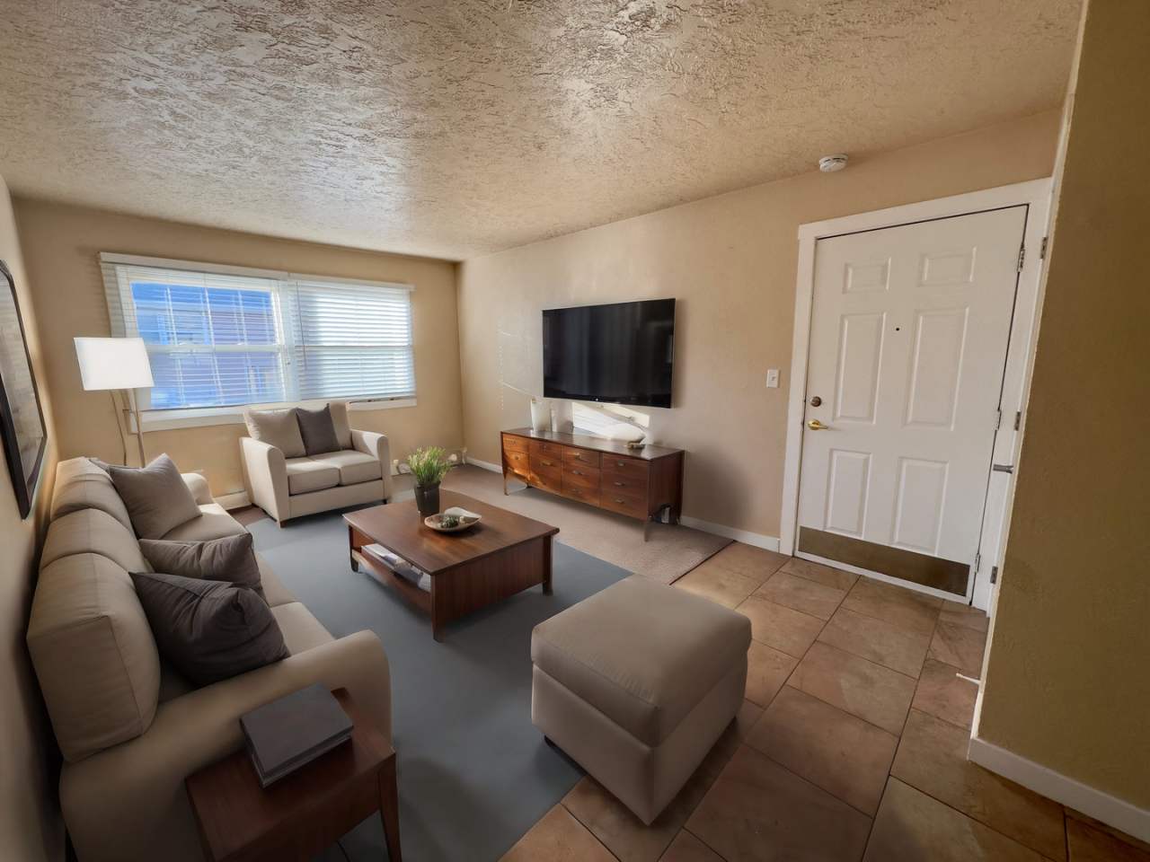 Blaine Avenue Apartments